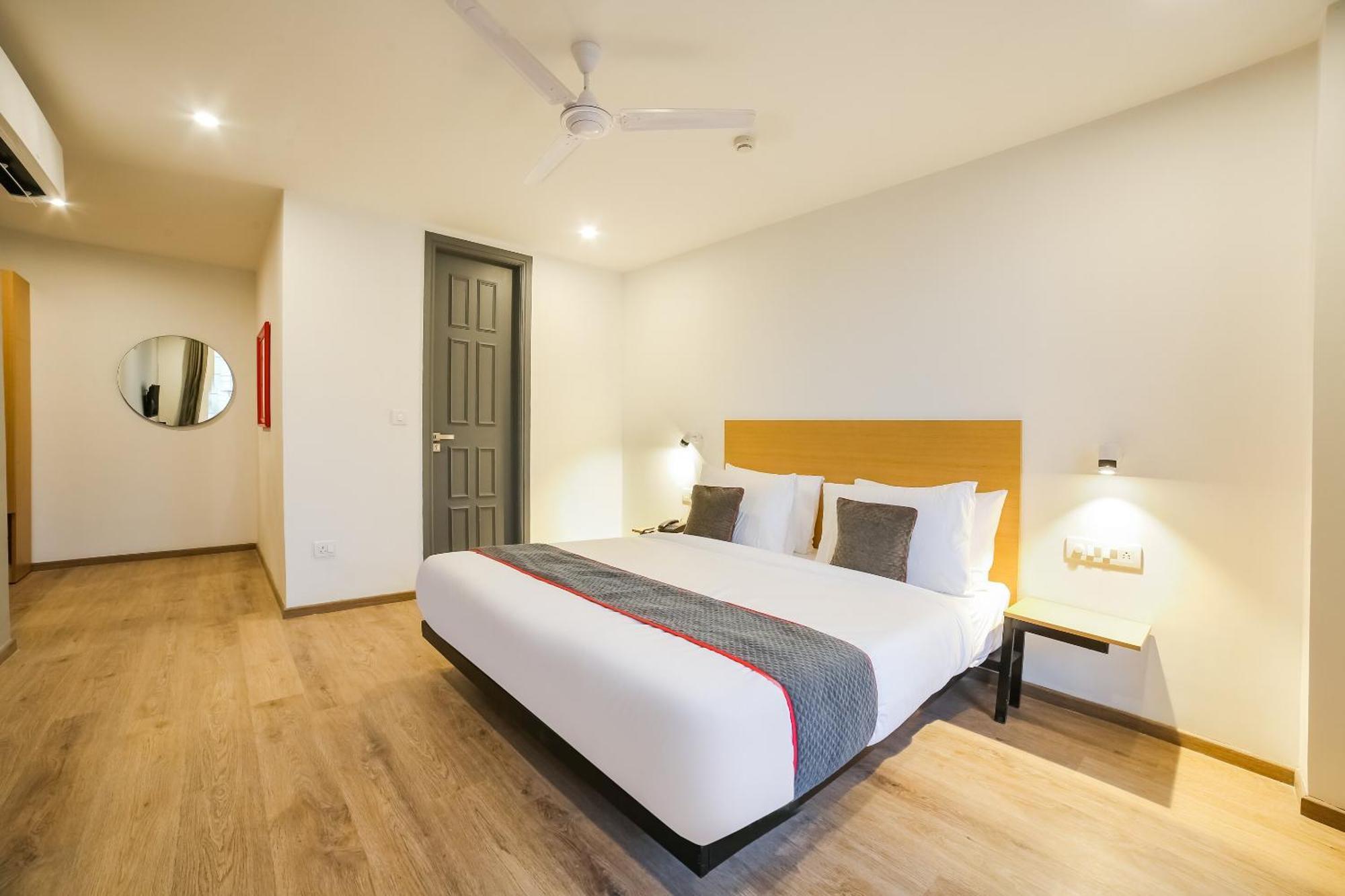 古尔冈 Super Townhouse Near Appu Ghar酒店 外观 照片