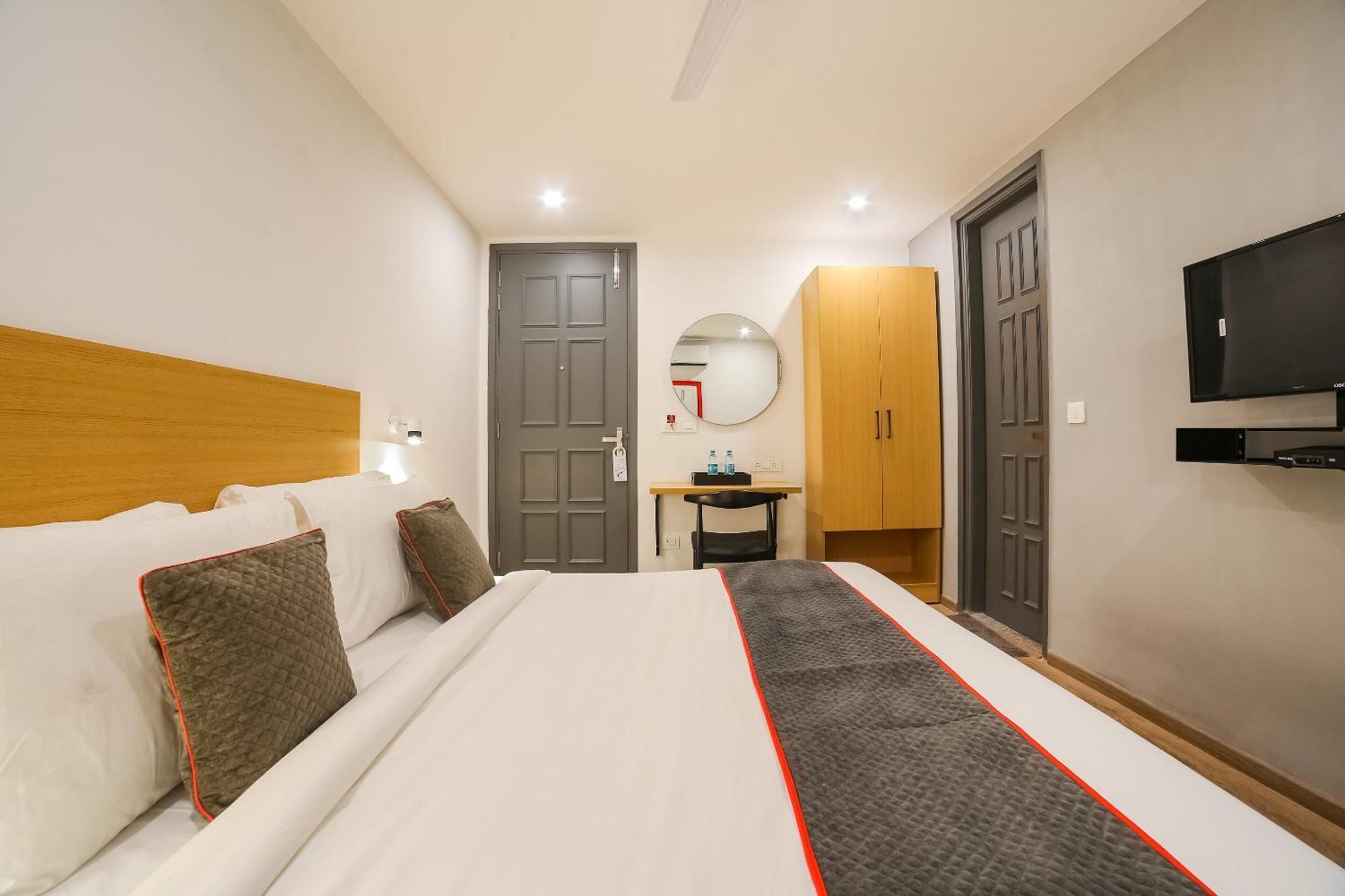 古尔冈 Super Townhouse Near Appu Ghar酒店 外观 照片