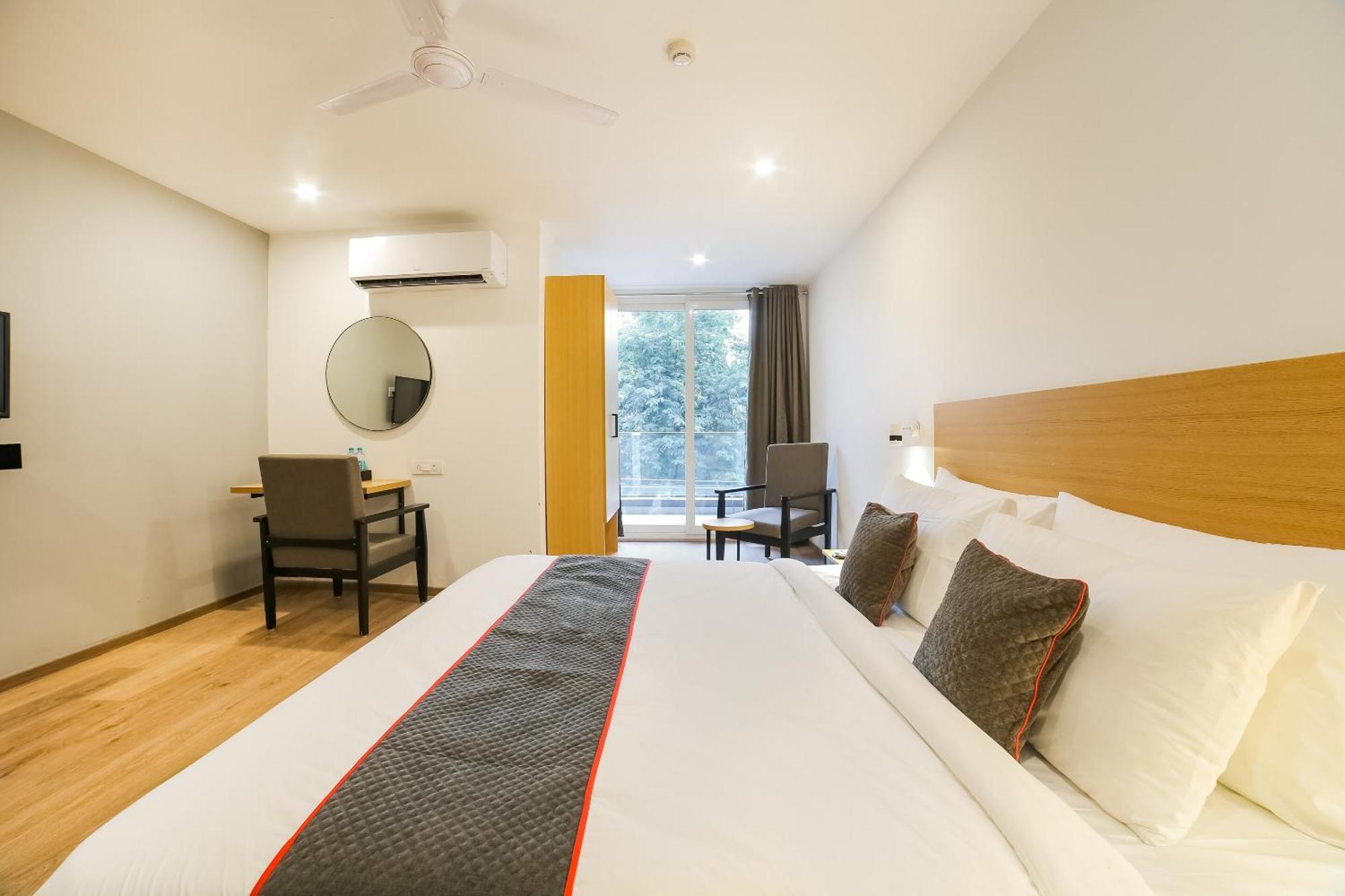 古尔冈 Super Townhouse Near Appu Ghar酒店 外观 照片